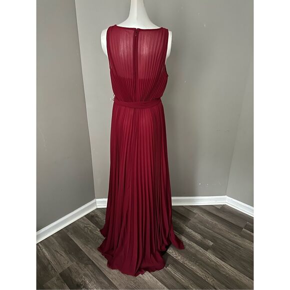 Badgley Mischka Sleeveless Pleated Georgette Gown US 8 $895 - Picture 7 of 9